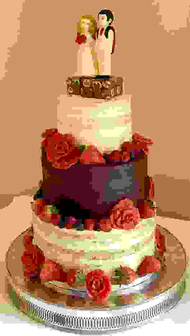 Chocolate Wedding Cake Couple